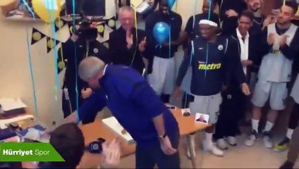 Obradovic'e sürpriz kutlama