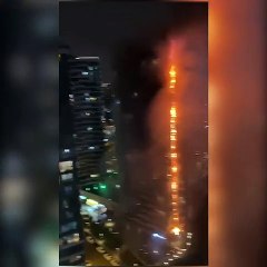 Kadıköy'de 24 katlı rezidansta yangın!