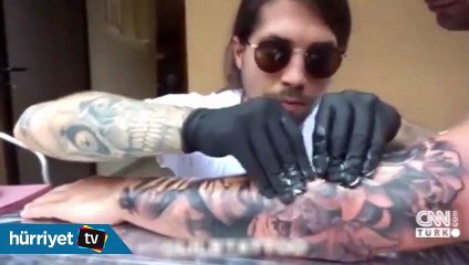 Dövmeciden komik Nusret taklidi