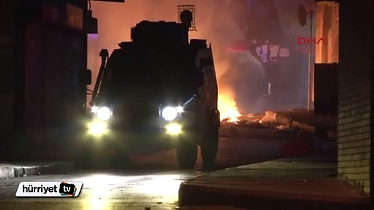 Dolapdere'de korsan gösteri yapan eylemcilere p...