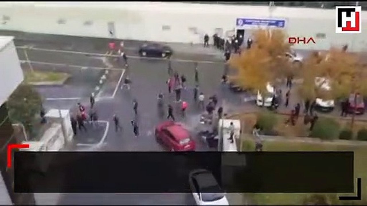 Kağıthane'de iki taraftar grubun kavgasında ortalık savaş alanına döndü