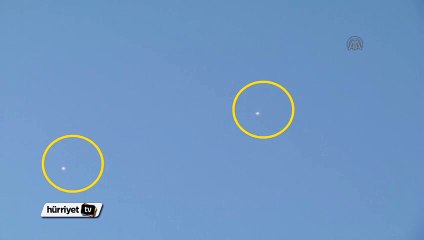 Düşen uçağın pilotları paraşütle atladı