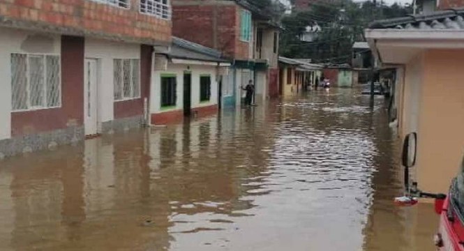 Desbordamiento del río Timbío dejó cientos de damnificados en Cauca