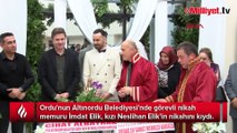 Nikah memuru kendi kızının nikahını kıydı