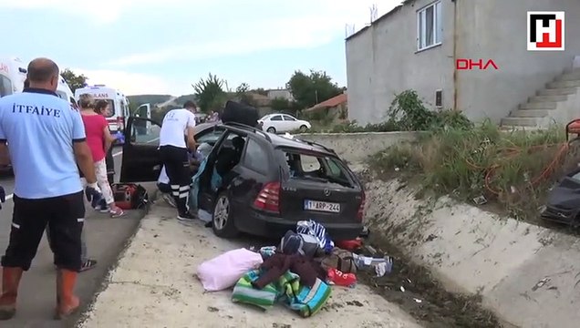 Gurbetçi aile kaza yaptı: Ölü ve yaralılar var