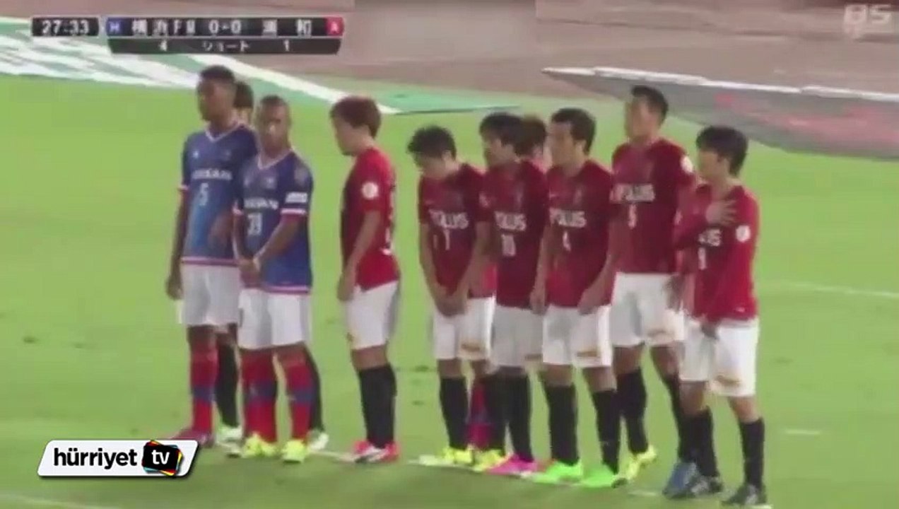 37 yaşındaki efsane futbolcudan müthiş frikik golü