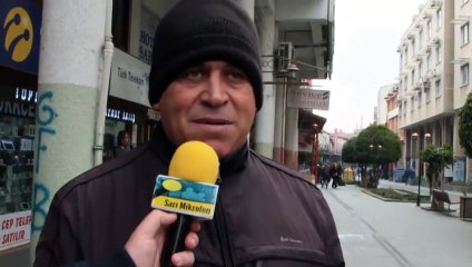 Çöpcüler işşiz kalmasın diye yere çöp atan koca yürekli dayı