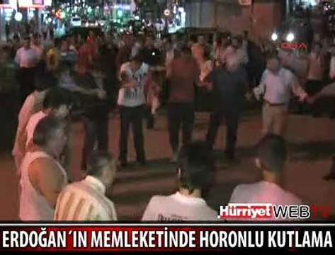 RİZE'DE HORONLU KUTLAMA
