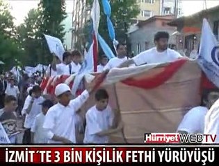 İSTANBUL'UN FETHİNİN YILDÖNÜMÜNDE YÜRÜDÜLER