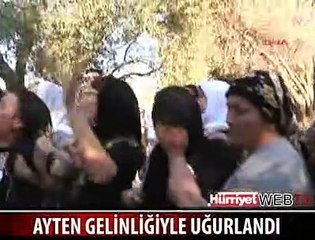 GELİNLİĞİYLE UĞURLANDI