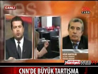 CÜNEYT ÖZDEMİR'İ ÇILDIRTAN KONUK