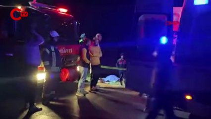 Manisa'da düğün yolunda kaza 1 ölü, 5 yaralı