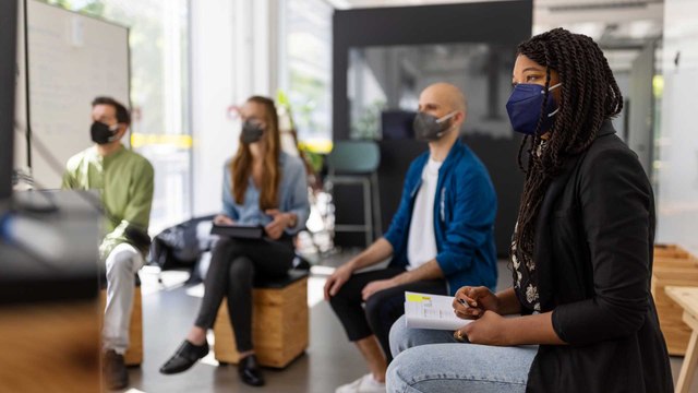 Laut Studie: So viele Arbeitnehmer gehen trotz Corona zur Arbeit!