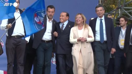 Si cerca la tregua Meloni-Berlusconi, pontieri al lavoro