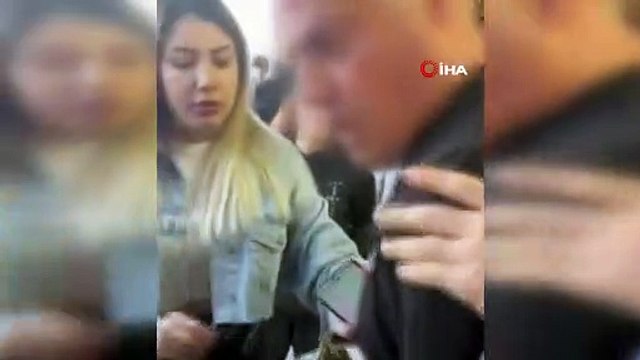 Metro önünde kadınların fotoğrafını çekerken yakalandı