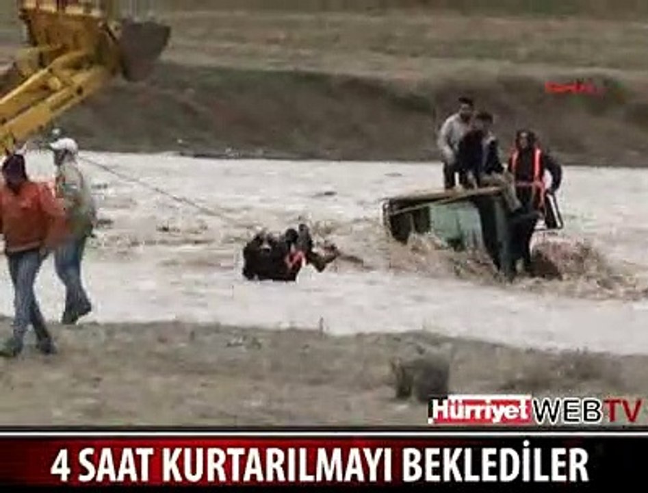 4 SAAT KURTARILMAYI BEKLEDİLER