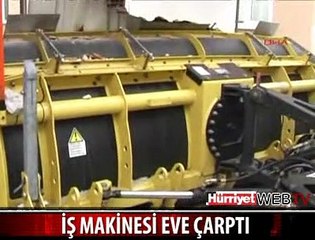 BOMBA SANIP KENDİNİ AŞAĞI ATTI