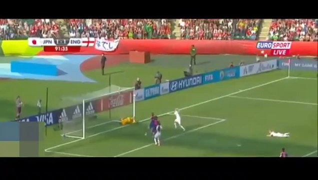 Laura Bassett son dakikada kendi kalesine gol atınca yıkıldı