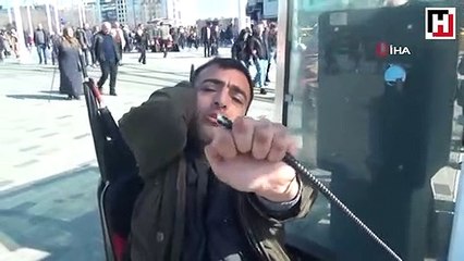 Taksim’de engellilerin kullandığı şarj istasyonunun soketi ikince kez çalındı