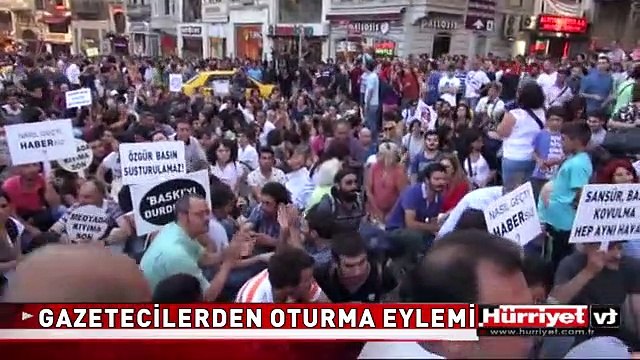 GAZETECİLERİN YÜRÜYÜŞÜNE POLİS ENGELİ