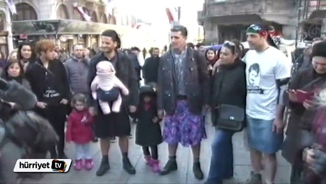 Özgecan Aslan için erkeklerden etekli eylem