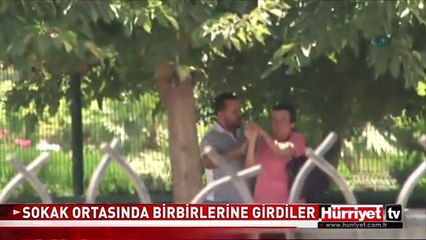 SOKAK ORTASINDA BÖYLE KAVGA ETTİLER