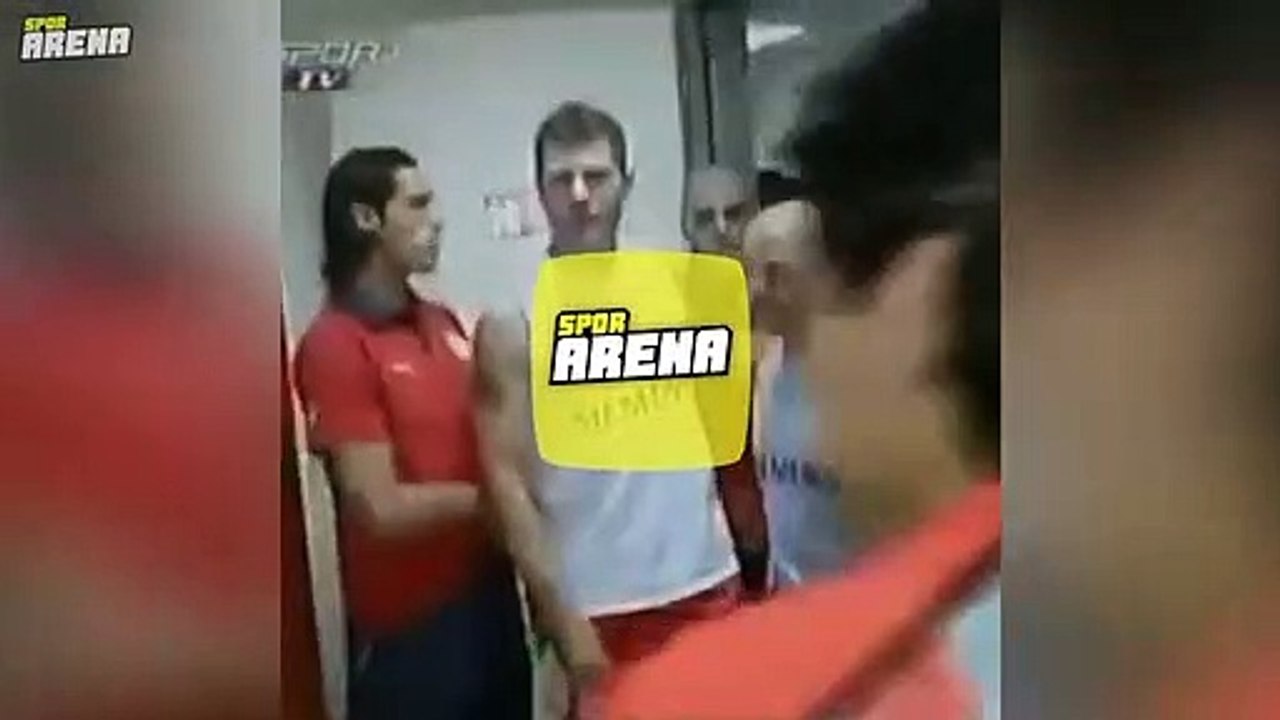 Fenerbahçe teknik direktörü Erol Bulut'tan Maradona paylaşımı