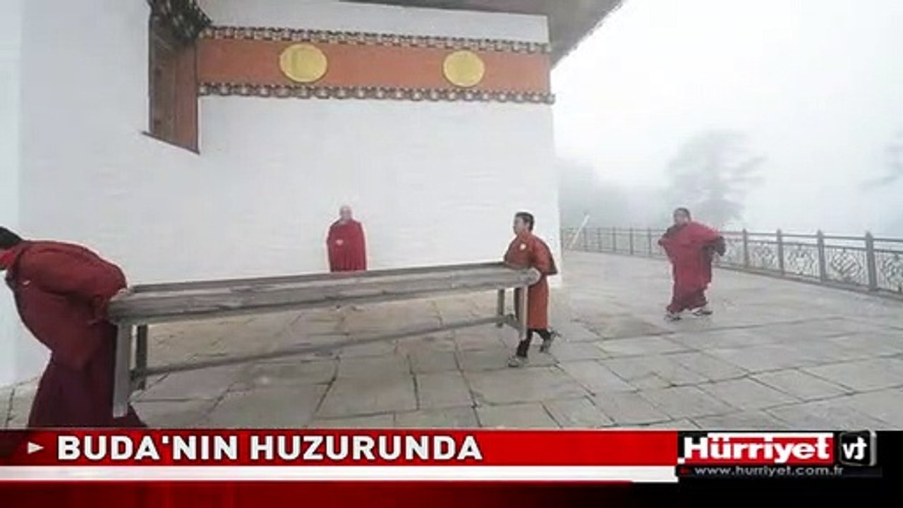 BUDA'NIN HUZURUNDA