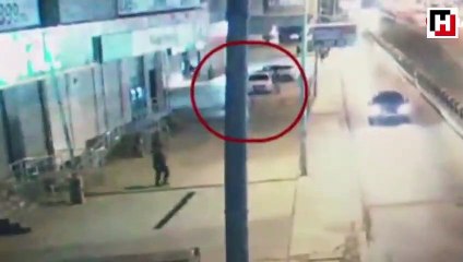 Esenyurt’ta ‘polisiz’ diyerek gasp yapan şebeke kamerada