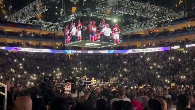 Savannah Marshall’s bid to become Britain’s first female undisputed world champion was ended by Claressa Shields.