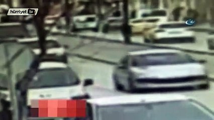 Tramvay kazası saniye saniye kamerada