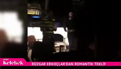 Rüzgar Erkoçlar'dan romantik teklif