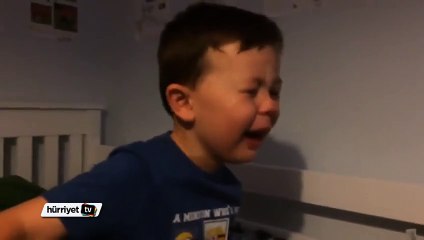 Van Persie'nin gittiğini öğrenince hüngür hüngür ağladı