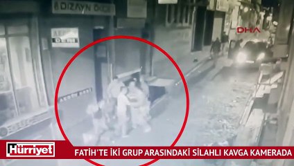 Fatih'te iki grup arasındaki silahlı kavga kamerada