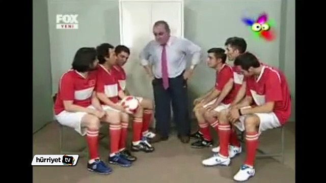 Levent Kırca'nın Fatih Terim'i taklit ettiği görüntüler sanal alemi salladı