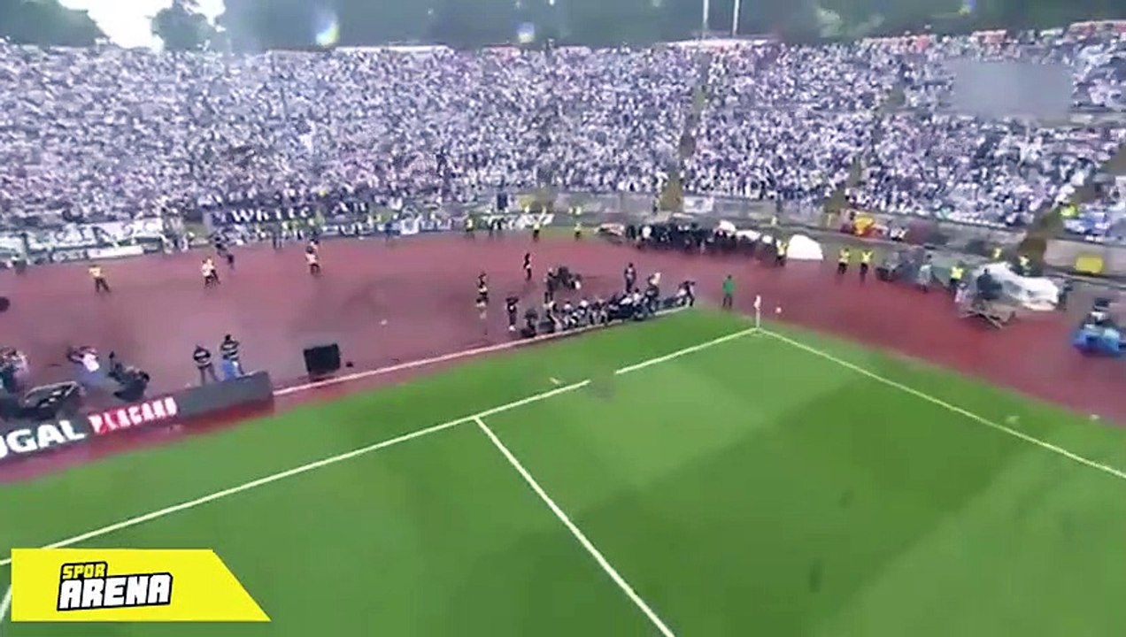 Portekiz Kupası finali öncesi maç topu, hakeme böyle ulaştı.