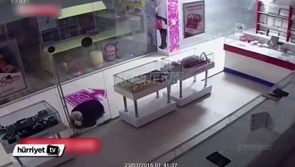 Rusya'da komedi filmi gibi soygun