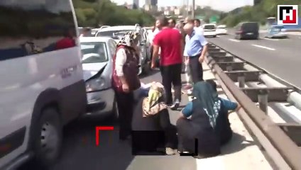 FSM girişinde kaza 2 şerit trafiğe kapalı