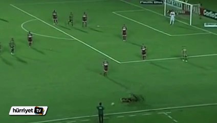 Hakem kartını unuttu