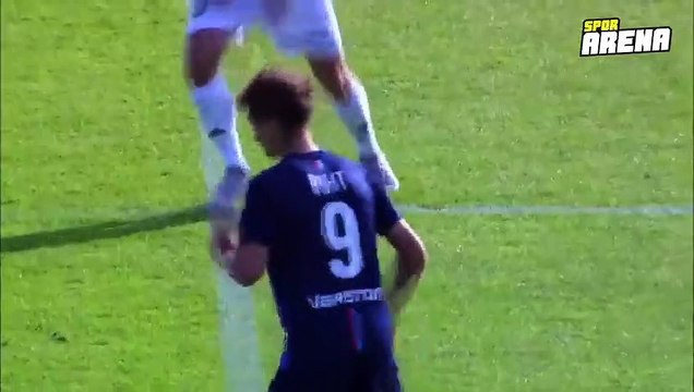 Futbol tarihinde görülmemiş gol!