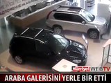 ÖFKELİ SÜRÜCÜ OTOMOBİLİYLE LÜKS GALERİYE GİRDİ