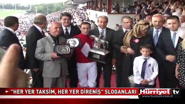 GAZİ KOŞUSU'NDA HER YER TAKSİM, HER YER DİRENİŞ SLOGANLARI