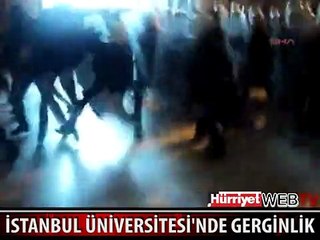 İSTANBUL ÜNİVERSİTESİ'NDE PANKART GERGİNLİĞİ