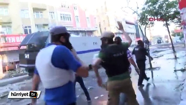 Gazi mahallesi'nde polis müdahalesi