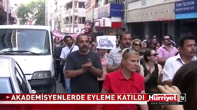 KOCAELİ'NDE AKADEMİSYENLER DE TAKSİM GEZİ PARKI EYLEMİ YAPTI