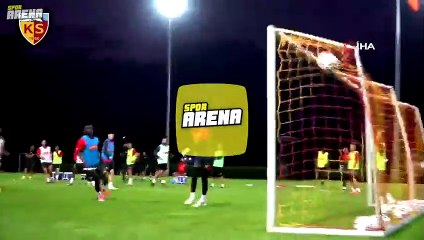 Fernandes örümcek ağlarını aldı! İşte o harika gol...