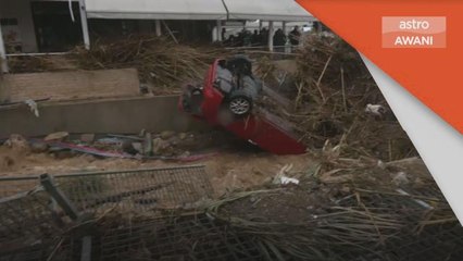 Banjir Kilat | Seorang maut, puluhan yang lain masih hilang di Greece