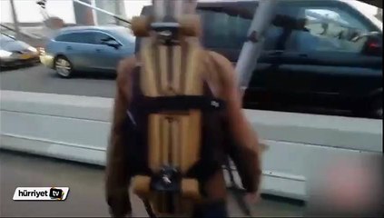 Köprü halatında kaykay yapan genç 137 metreden düştü