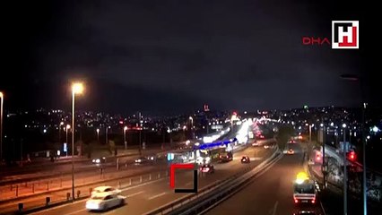 İstanbul semalarını şimşekler aydınlattı