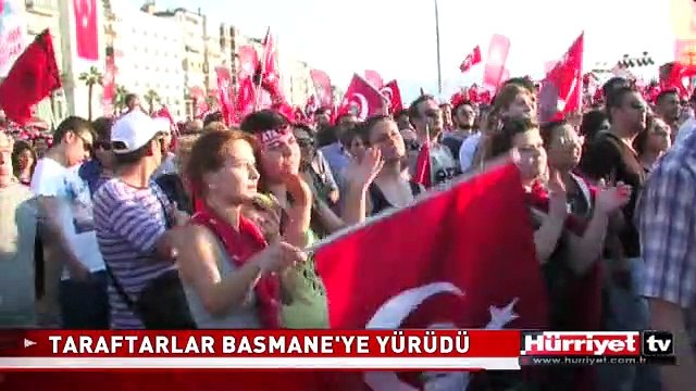 TARAFTARLAR TAKSİM GEZİ PARKI İÇİN BASMANE'YE YÜRÜDÜ